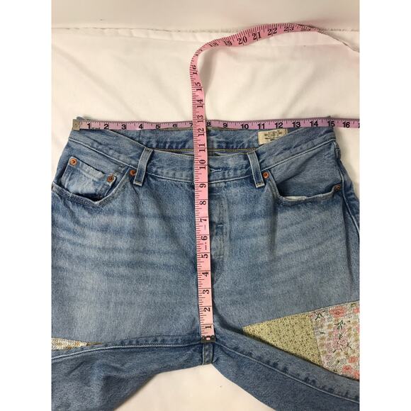 Levis Patchwork Quilt 501 Jeans 29 Upcycled 150th Anniversary Boho Denim - Picture 14 of 15